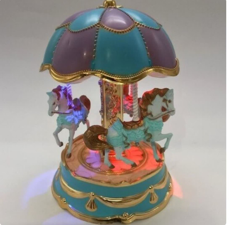 کاروسل زیبا موزیکال و چراغدار